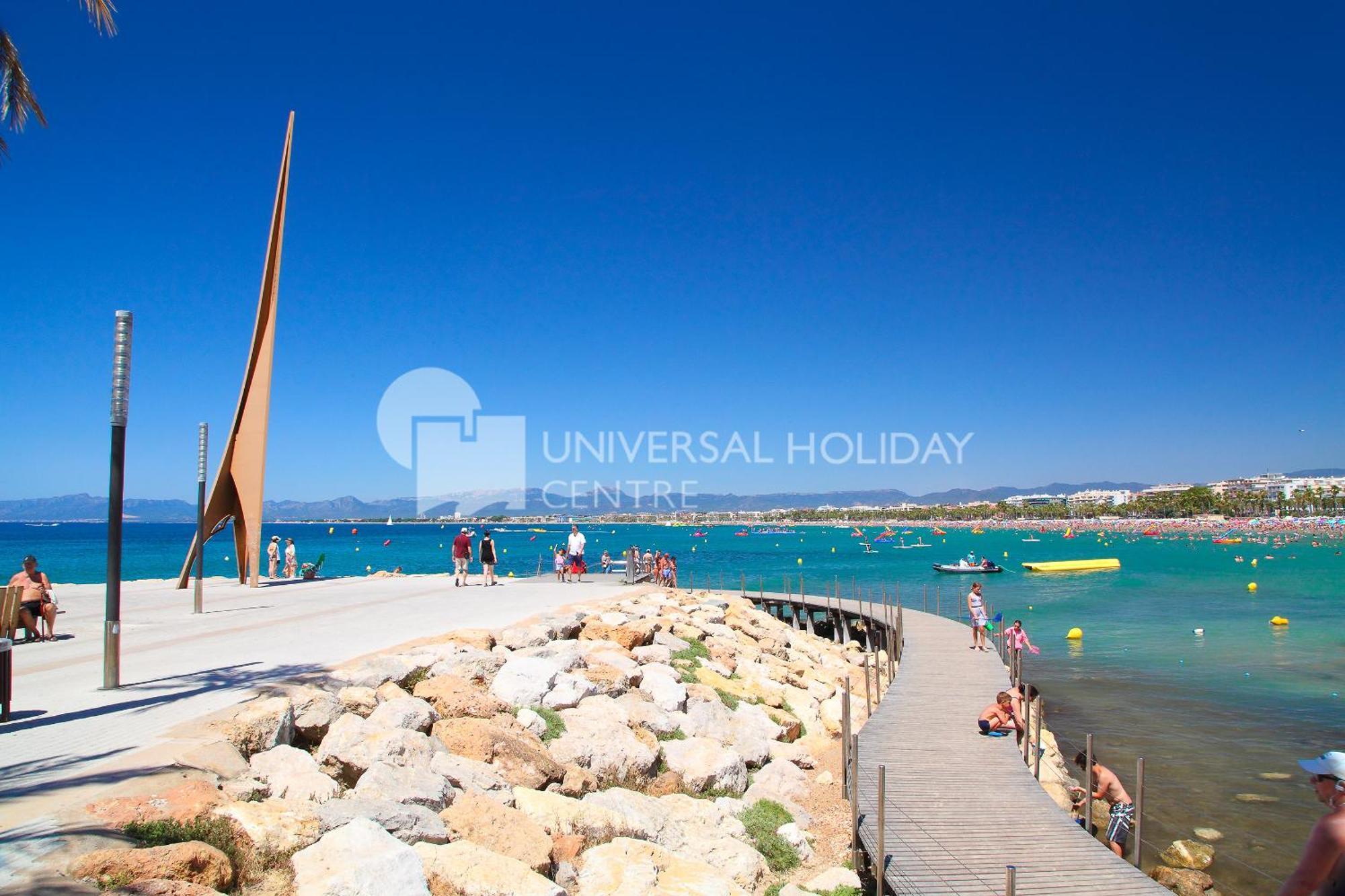 Uhc Santillana Family Complex Salou