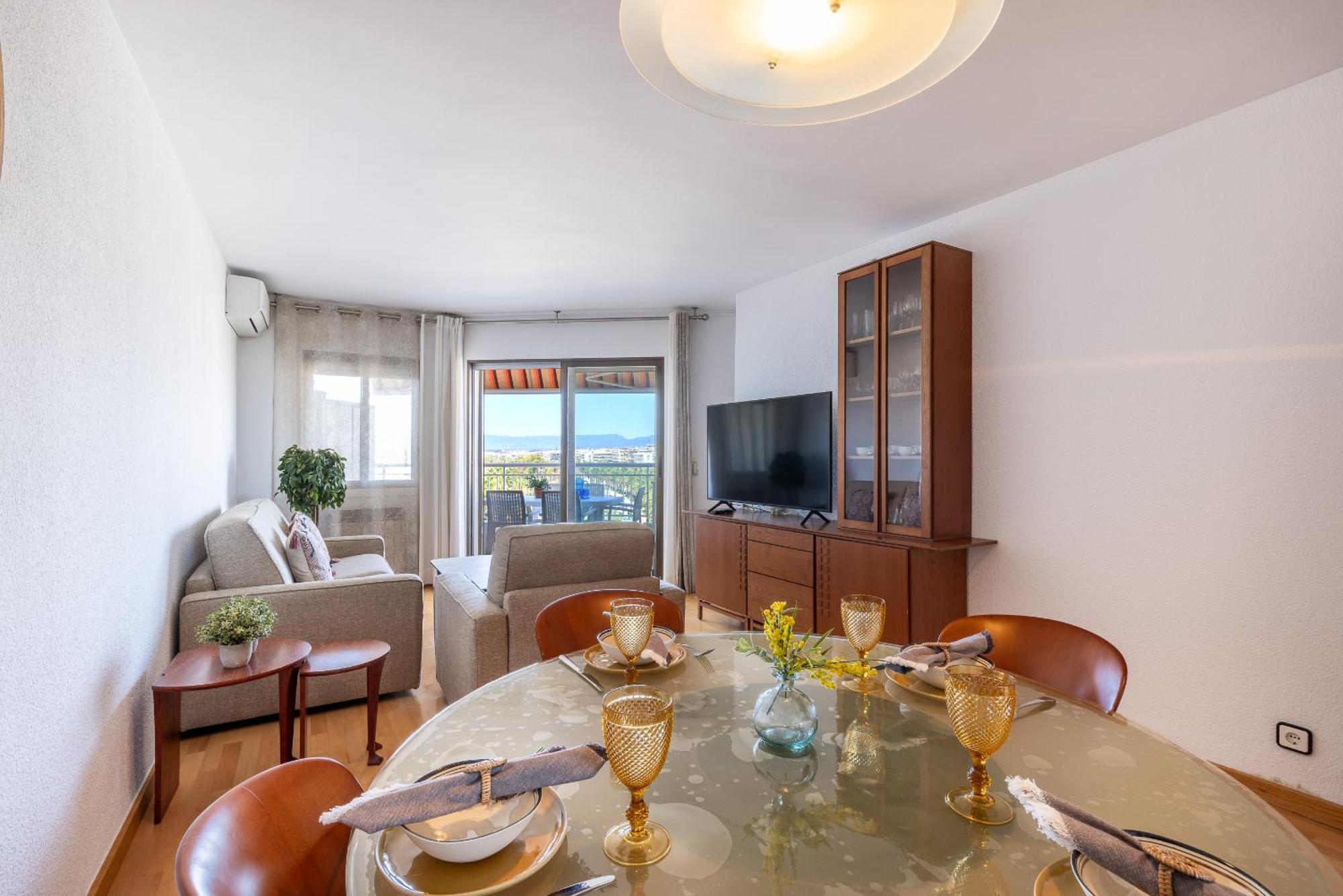 Uhc Santillana Family Complex Salou